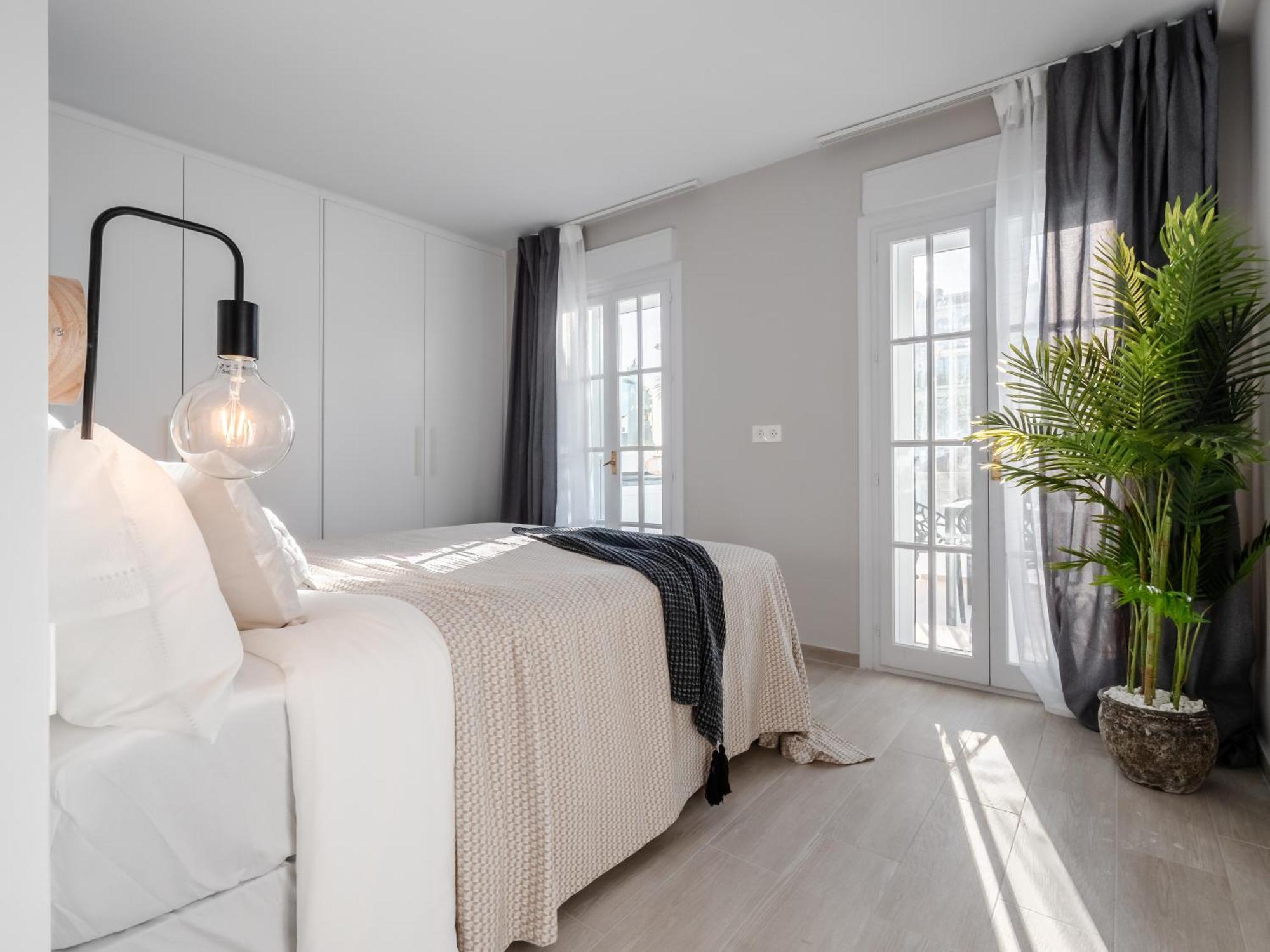 3 Bdrm Stylish Apt W Pool In Puerto Banus Marbella Ngoại thất bức ảnh