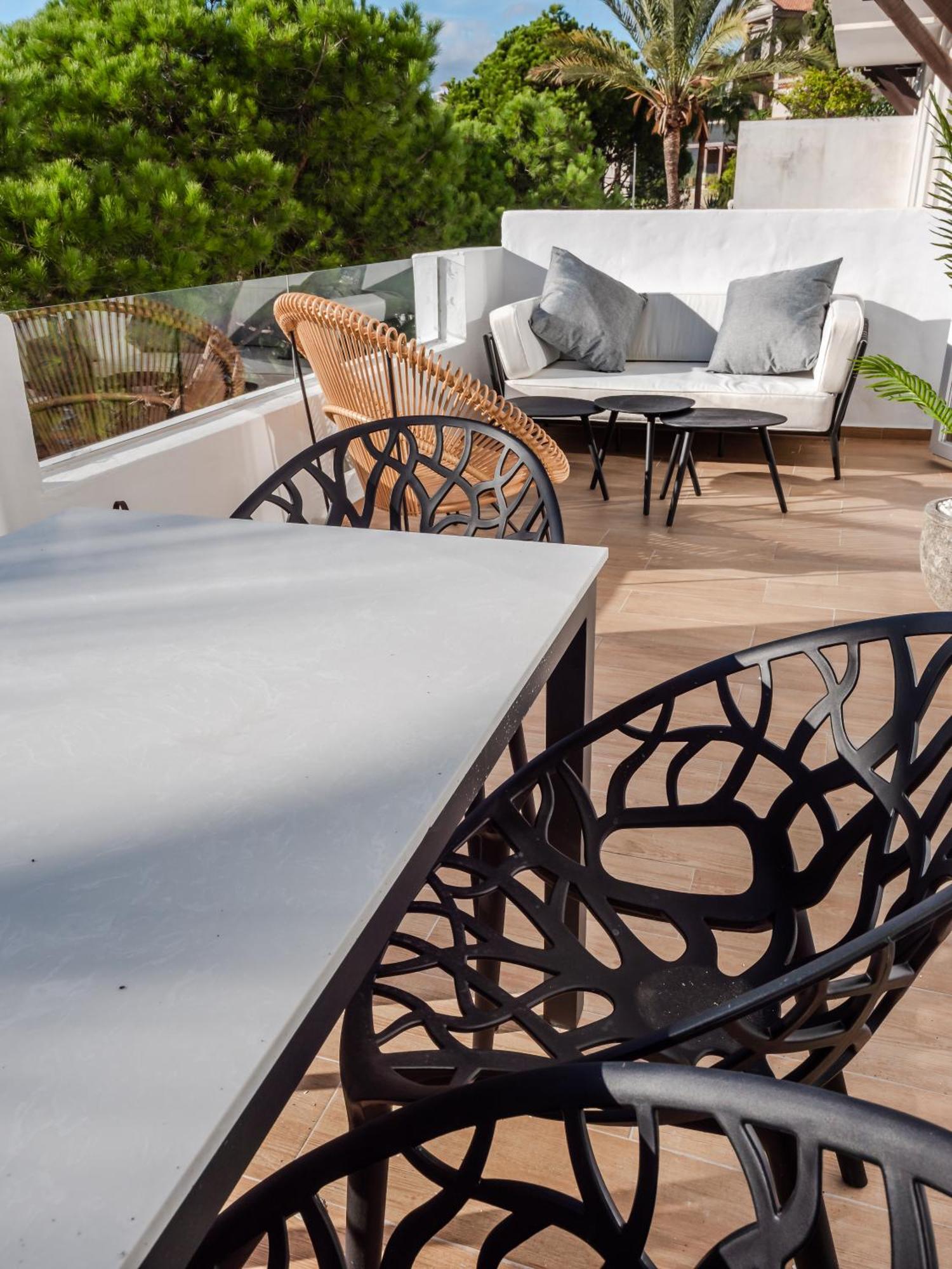 3 Bdrm Stylish Apt W Pool In Puerto Banus Marbella Ngoại thất bức ảnh